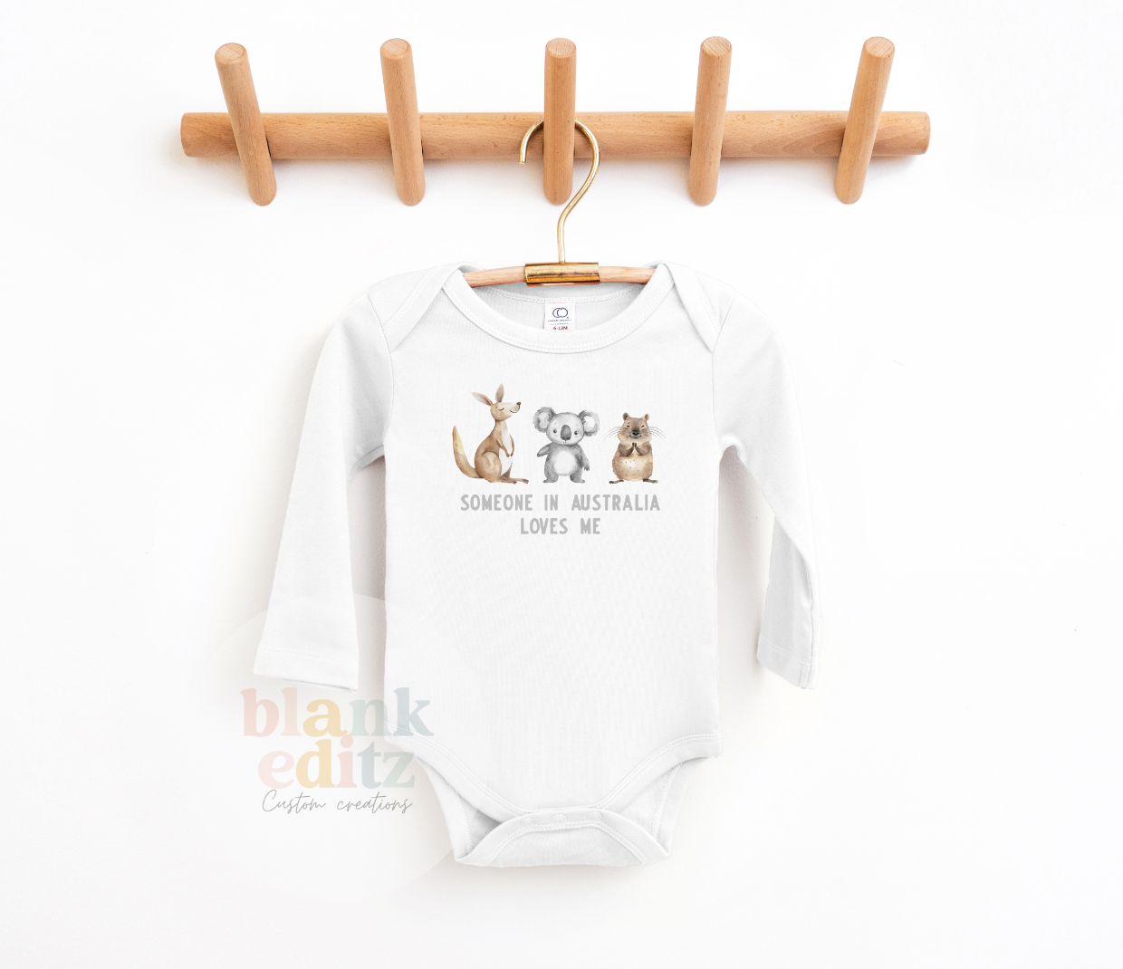 Someone in Australia loves me, Aussie Animals bodysuit, Australiana Gift